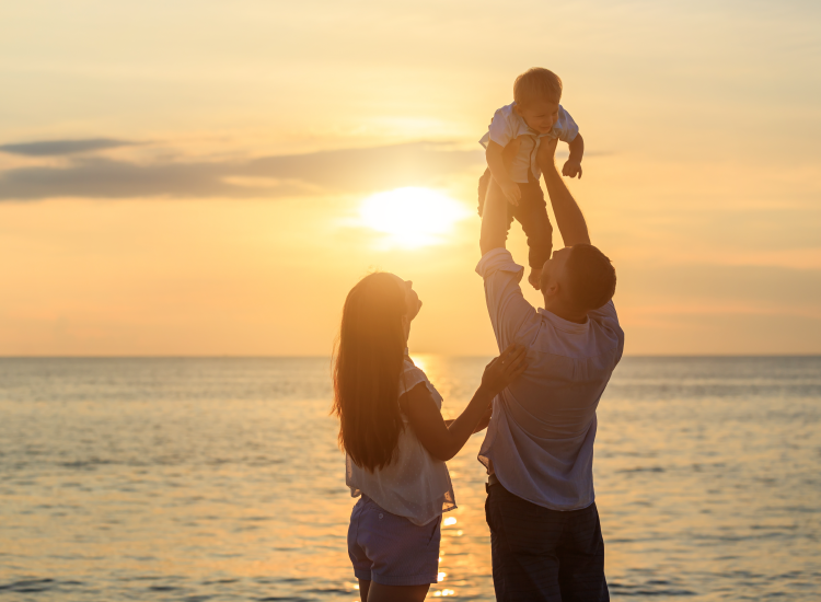 Ingin Nyaman Bepergian Jauh dengan Membawa Bayi? Berikut ini Tipsnya